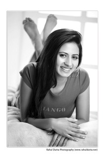 Sargun Mehta feet photo thumbnail