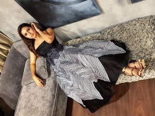 Sargun Mehta feet photo thumbnail