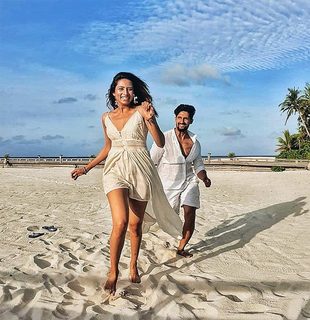 Sargun Mehta feet photo thumbnail