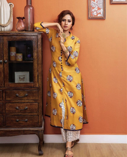 Sargun Mehta feet photo thumbnail