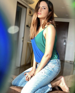 Sargun Mehta feet photo thumbnail