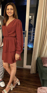 Sargun Mehta feet photo thumbnail