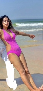 Sargun Mehta feet photo thumbnail