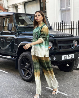 Sargun Mehta feet photo thumbnail