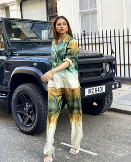 Sargun Mehta feet photo thumbnail