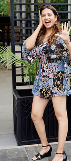 Sargun Mehta feet photo thumbnail
