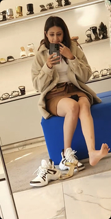 Sargun Mehta feet photo thumbnail