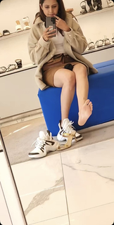 Sargun Mehta feet photo thumbnail
