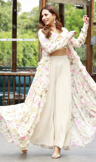 Sargun Mehta feet photo thumbnail