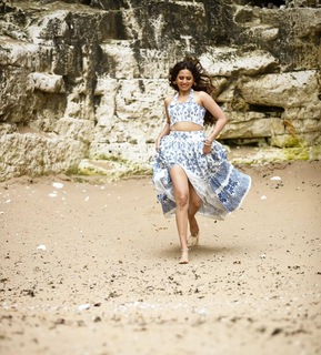 Sargun Mehta feet photo thumbnail