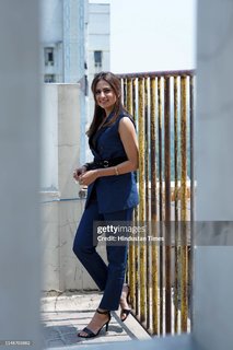 Sargun Mehta feet photo thumbnail