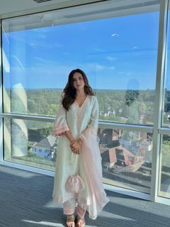 Sargun Mehta feet photo 10
