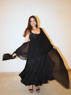 Sargun Mehta feet photo 7