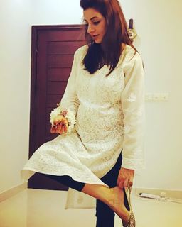 Sarwat Gilani feet photo 12