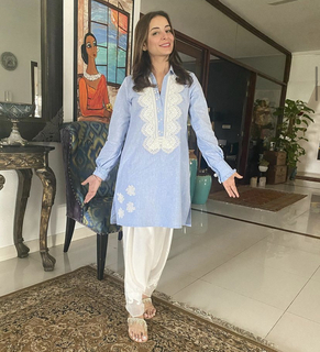 Sarwat Gilani feet photo 13