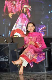 Sarwat Gilani feet photo 4