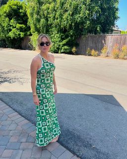 Sasha Alexander feet photo thumbnail