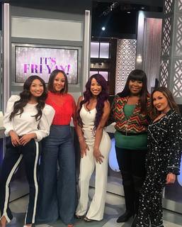 Sasha Banks feet photo thumbnail