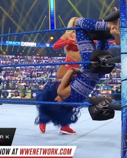 Sasha Banks feet photo thumbnail