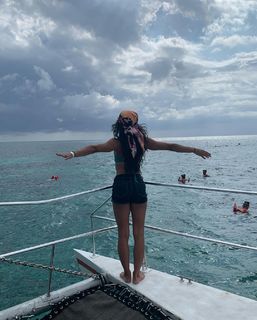 Sasha Banks feet photo thumbnail