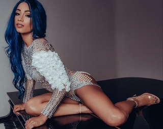 Sasha Banks feet photo thumbnail