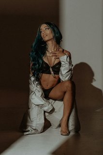 Sasha Banks feet photo thumbnail