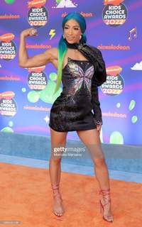 Sasha Banks feet photo thumbnail