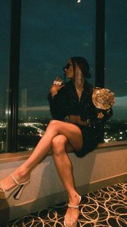 Sasha Banks feet photo thumbnail
