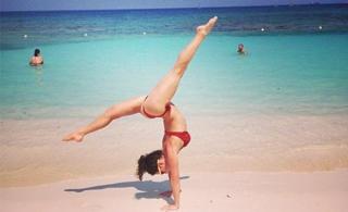 Sasha Cohen feet photo 8