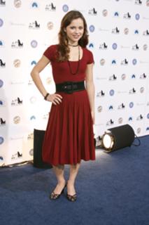Sasha Cohen feet photo 9