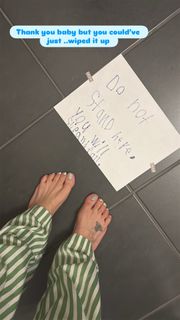 Sasha Lane feet photo 1