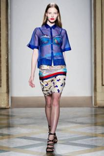 Sasha Luss feet photo thumbnail