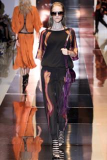 Sasha Luss feet photo thumbnail