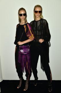 Sasha Luss feet photo thumbnail