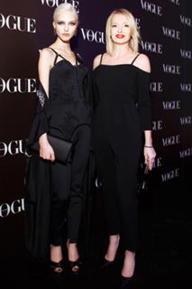 Sasha Luss feet photo thumbnail