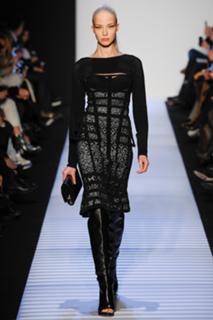 Sasha Luss feet photo thumbnail