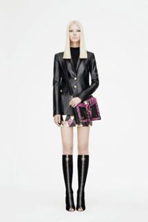 Sasha Luss feet photo thumbnail