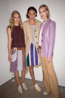 Sasha Luss feet photo thumbnail