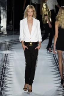 Sasha Luss feet photo thumbnail