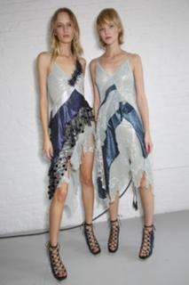 Sasha Luss feet photo thumbnail