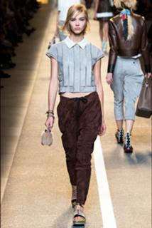 Sasha Luss feet photo thumbnail