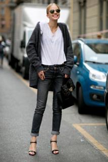 Sasha Luss feet photo thumbnail