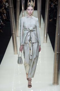 Sasha Luss feet photo thumbnail