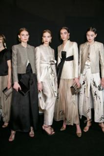 Sasha Luss feet photo thumbnail