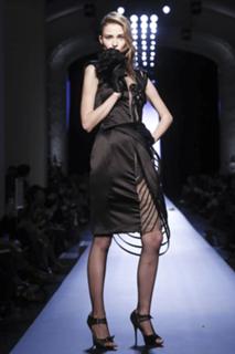 Sasha Luss feet photo thumbnail