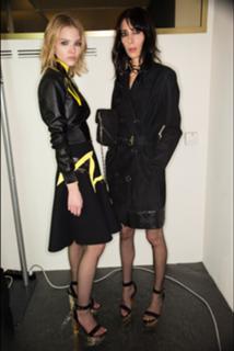 Sasha Luss feet photo thumbnail