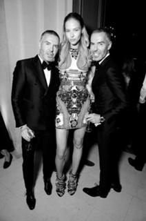 Sasha Luss feet photo thumbnail