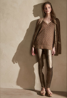 Sasha Luss feet photo thumbnail