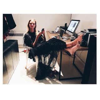 Sasha Luss feet photo thumbnail