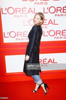 Sasha Luss feet photo thumbnail